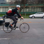 研究回顾，5月9日:骑自行车上班，城市邻近，市场的力量