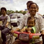 柬埔寨金边的交通很愉快。图片来源:SpAvAAi/Flickr。