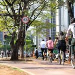 现在自行车共享是一个可行的交通选择在圣保罗和阿雷格里港
