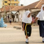 城市的转换:在坦桑尼亚首都安全的孩子意味着更好的社区